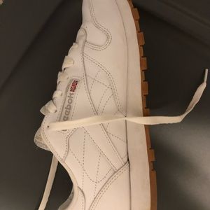 Reebok Classics Women Size 8